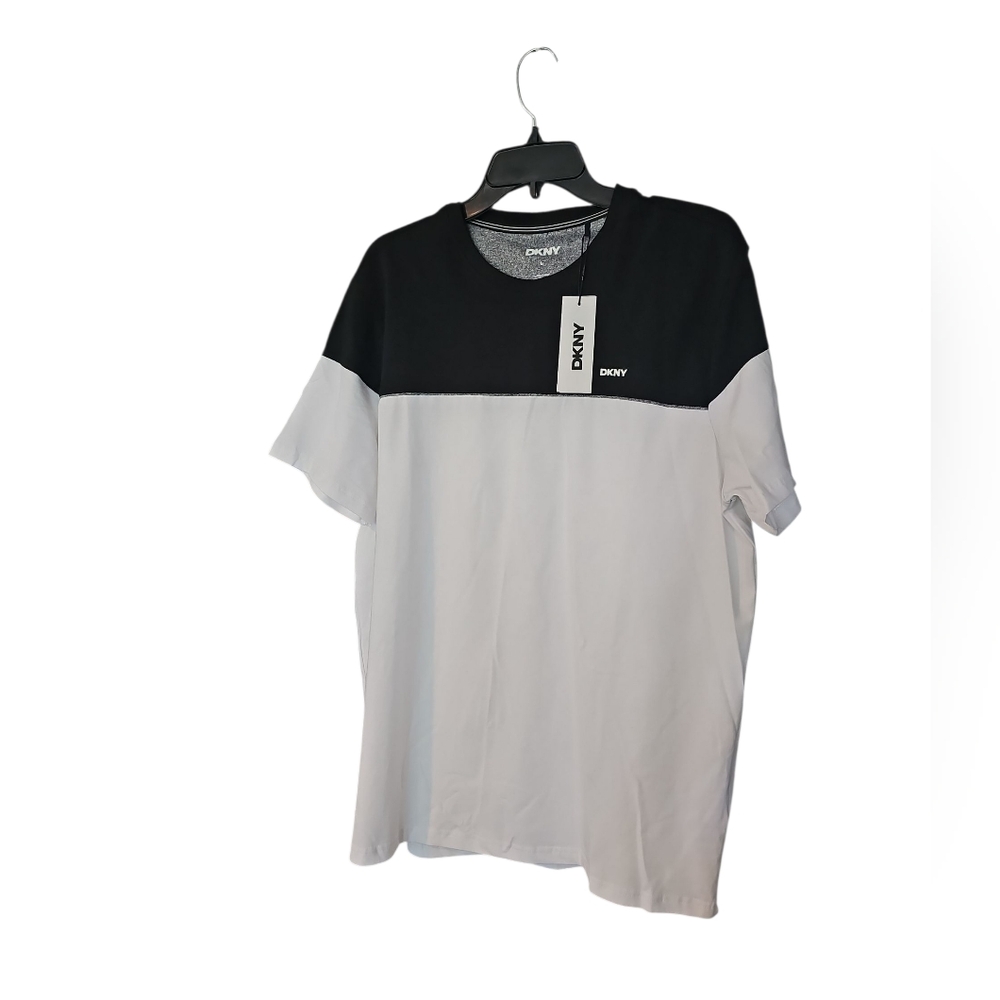 DKNY Men's Black and White Colorblock Tee